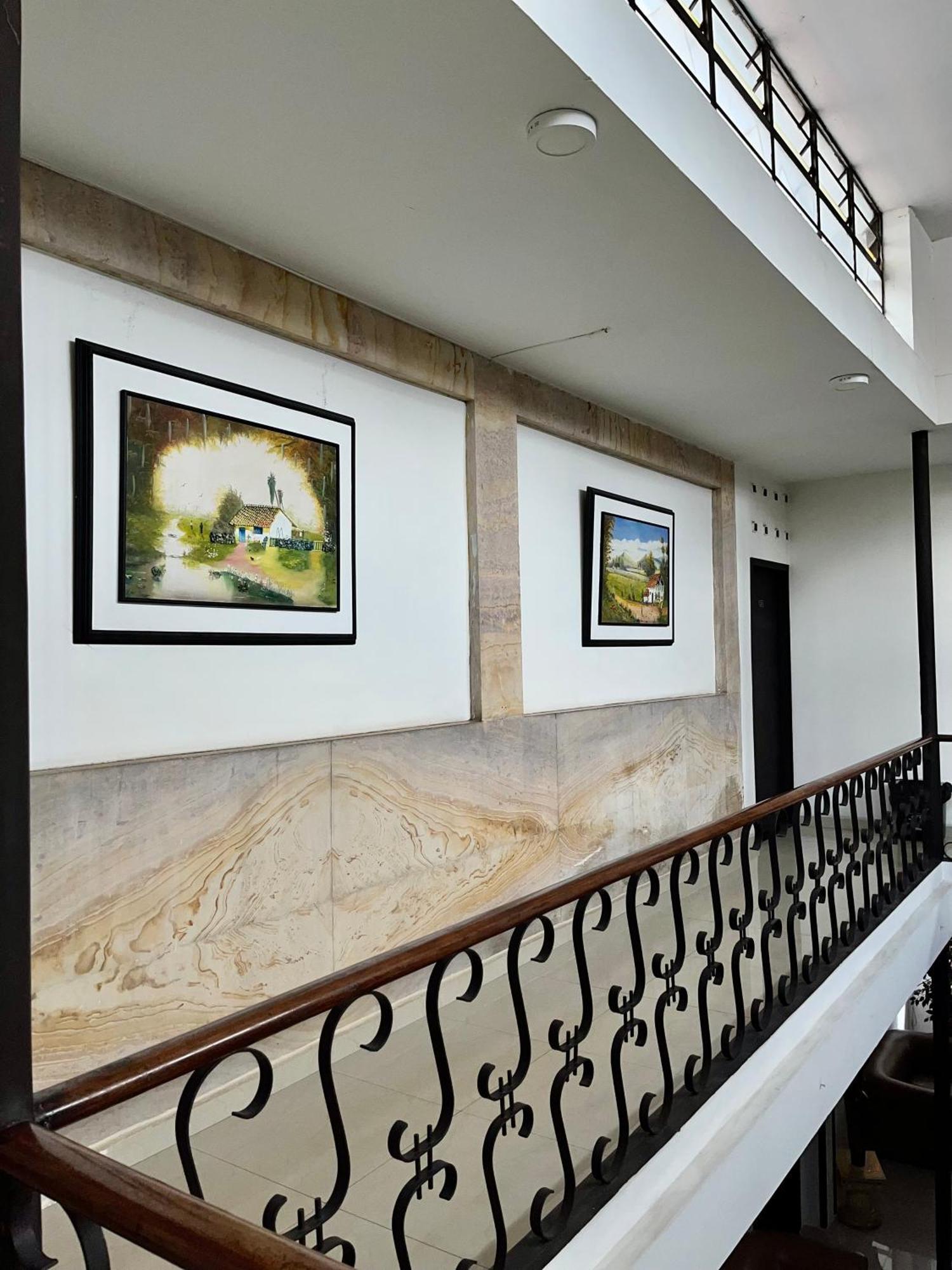 Hotel Colonial Plaza ブカラマンガ エクステリア 写真